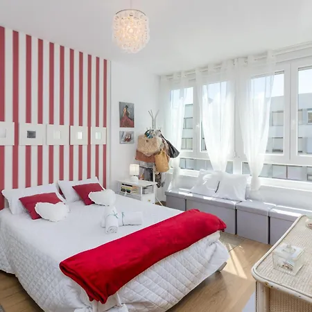 Piso A 50 Metros De La Playa Con Parking Privado Апартаменты *